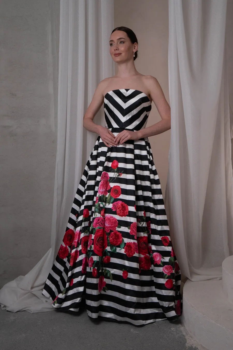 Uzun Tasarım Elbise