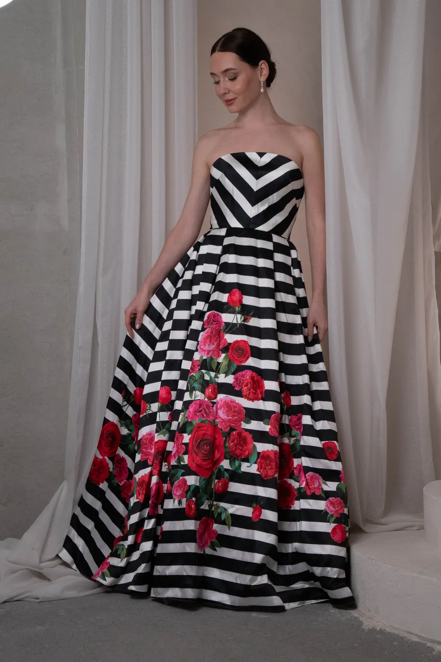 Uzun Tasarım Elbise