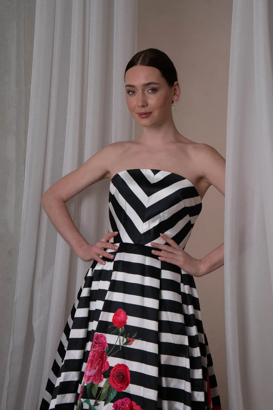 Uzun Tasarım Elbise