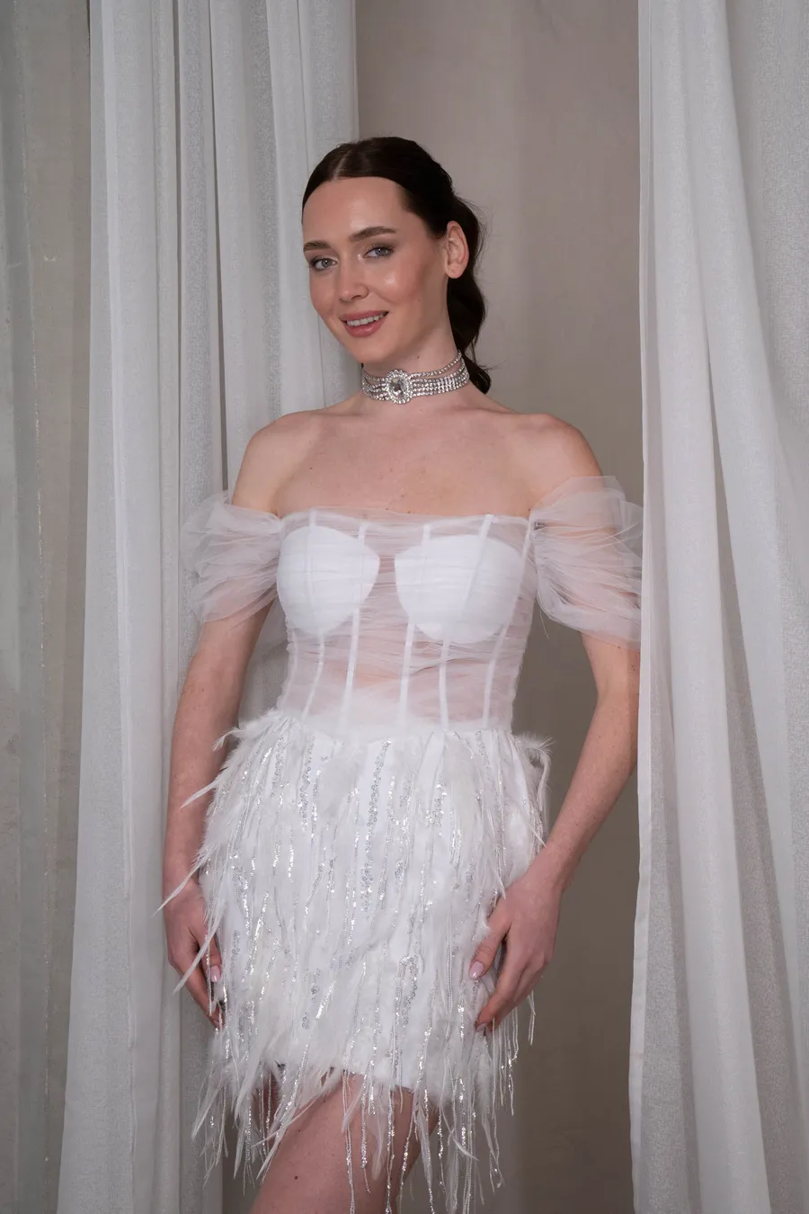 Otriş Detaylı Beyaz Mini Elbise