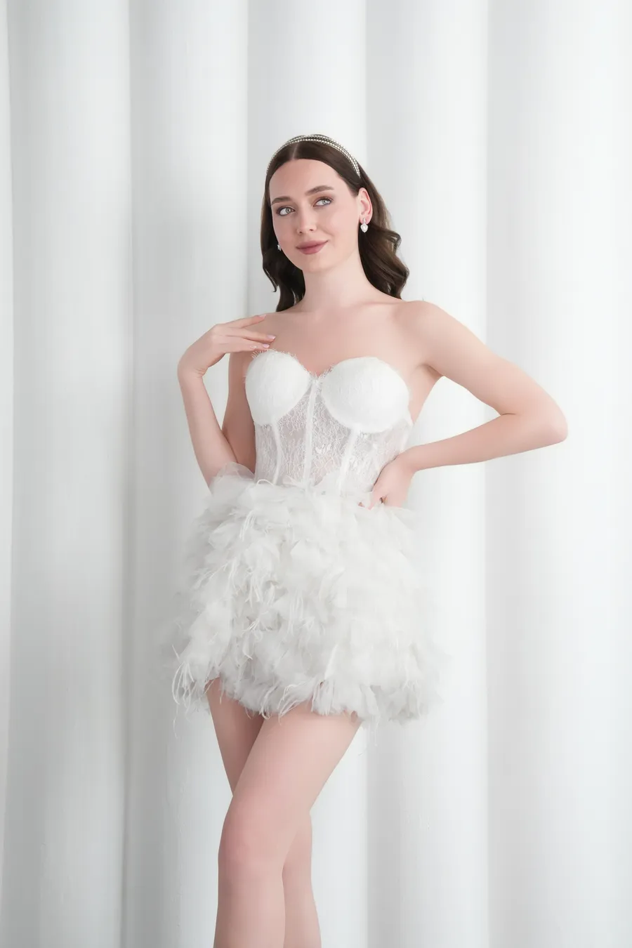 Beyaz Straplez Mini After Elbise