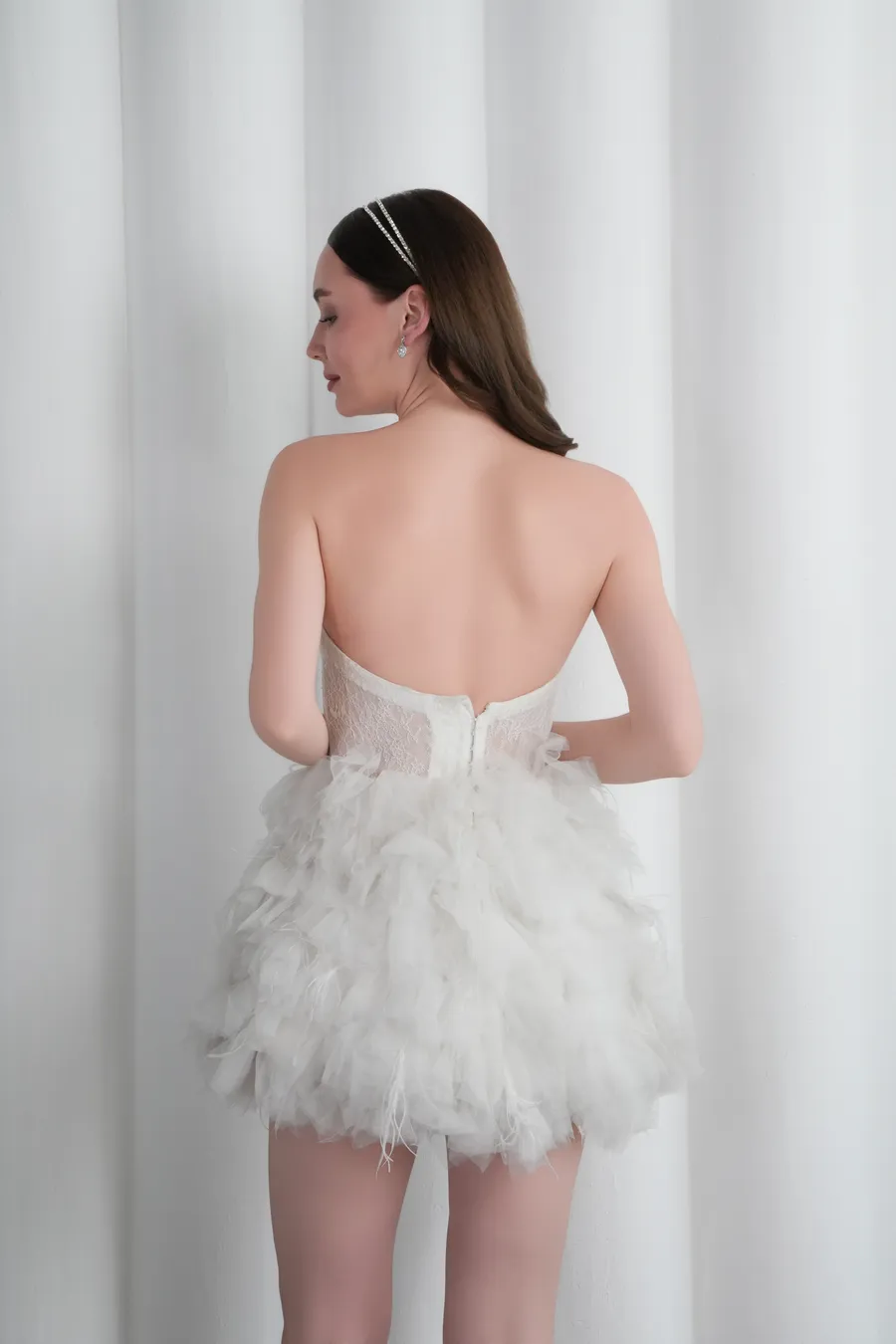 Beyaz Straplez Mini After Elbise