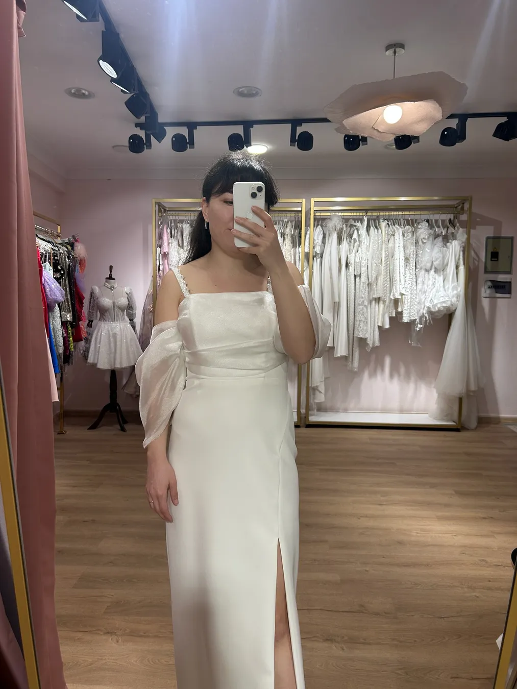 Kol Detaylı İncil Askılı Yırtmaçlı Uzun Elbise