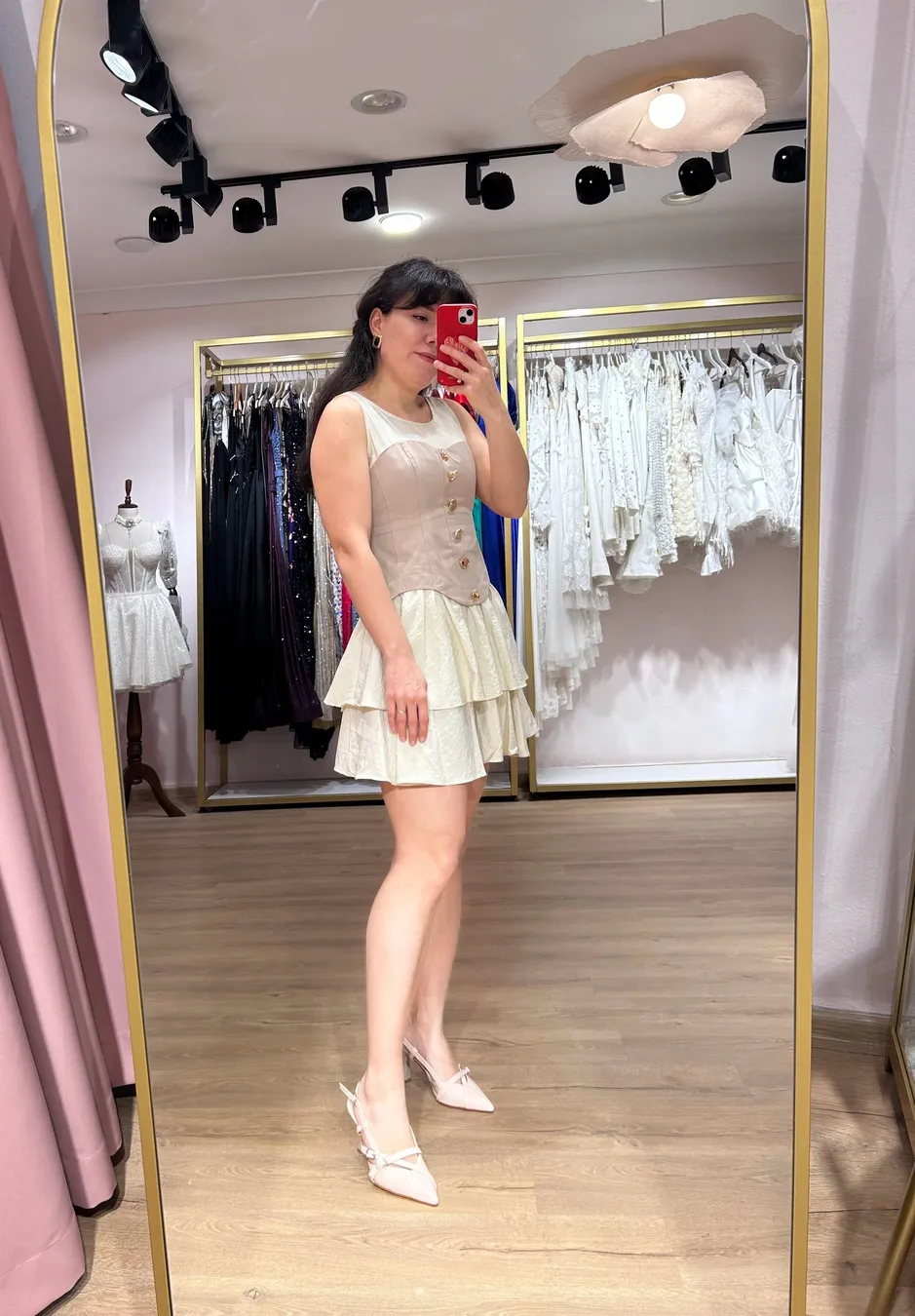 Gold düğme detaylı elbise